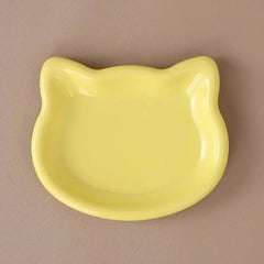Cat shaped feeding dish